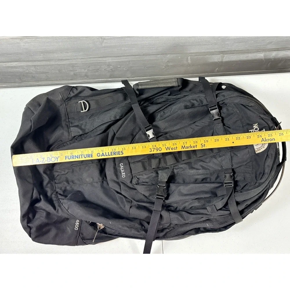 The North Face Travel Duffle/Backpack Daypack Hiking Bag RARE Vintage 2 in 1